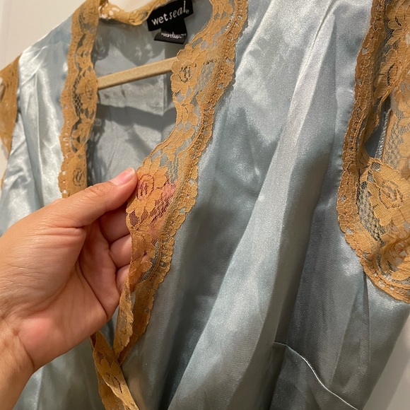 Wet Seal Y2k wrap style top - Picture 2 of 4